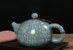 瓷器茶具上有开片裂纹能实用吗为什么(哥窑开片裂纹的特点是什么)